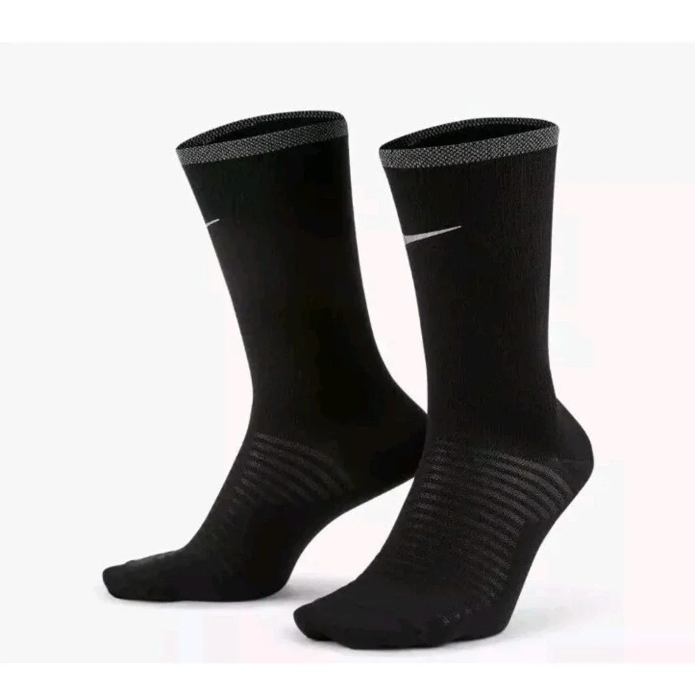 2 pair Nike Spark Lightweight Crew Socks Black Women 7.5-9 Men 6-7.5 NWT